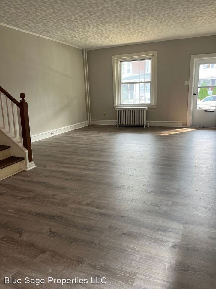 2106 Madison St - Photo 3 of 28