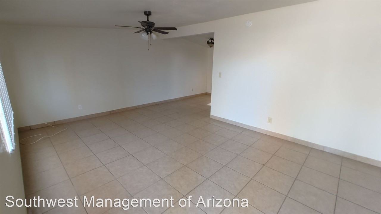 1800 S 10th Ave - Photo 2 of 6