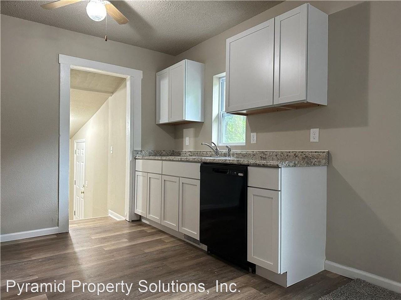 336 E Lally St - Photo 3 of 21