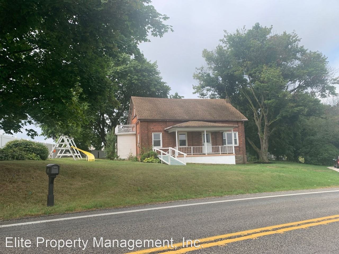 225 Zions View Rd - Photo 2 of 24