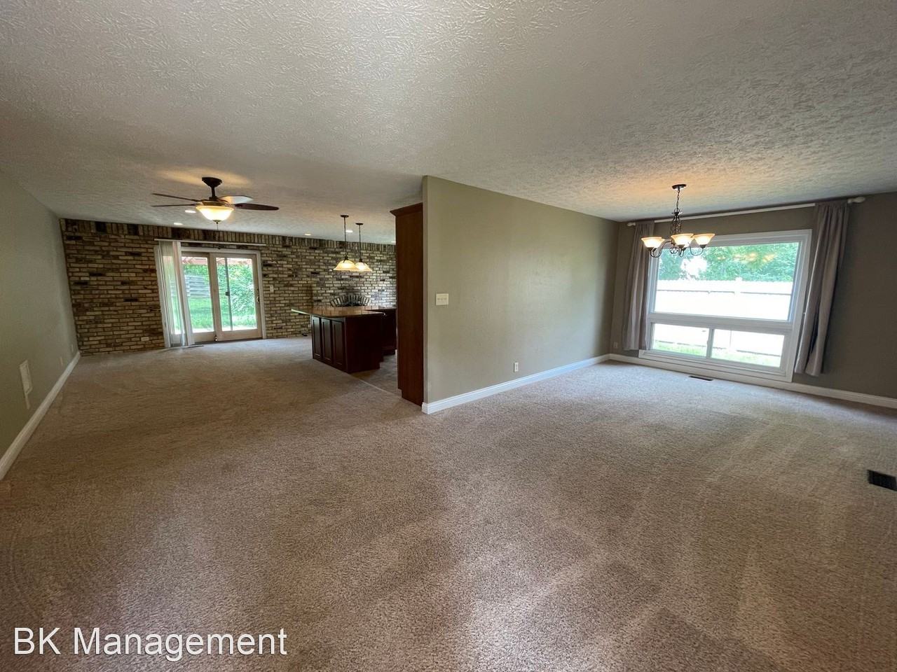 2623 Covington St - Photo 2 of 23