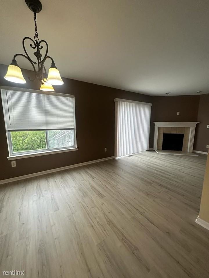 19006 Wilson St - Photo 2 of 17