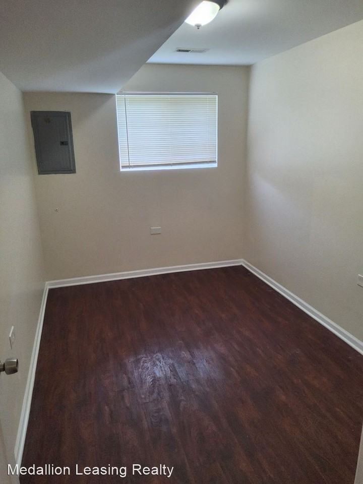 9315 S Merrill Ave - Photo 2 of 29