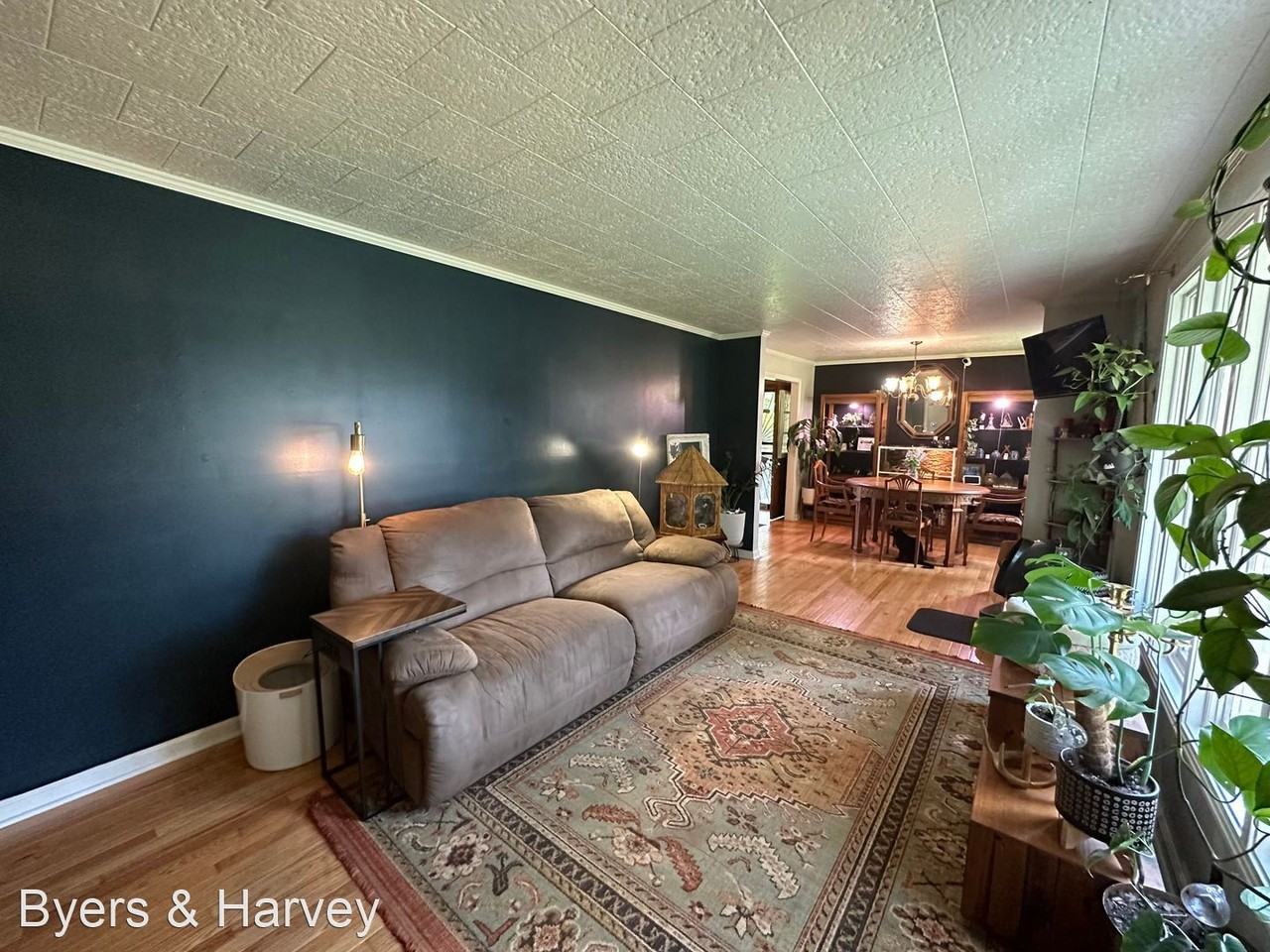 3050 Dover Rd - Photo 3 of 37