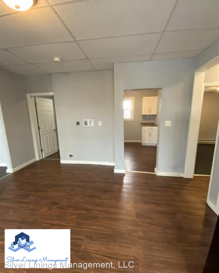 72 Wall Street - Photo 3 of 12