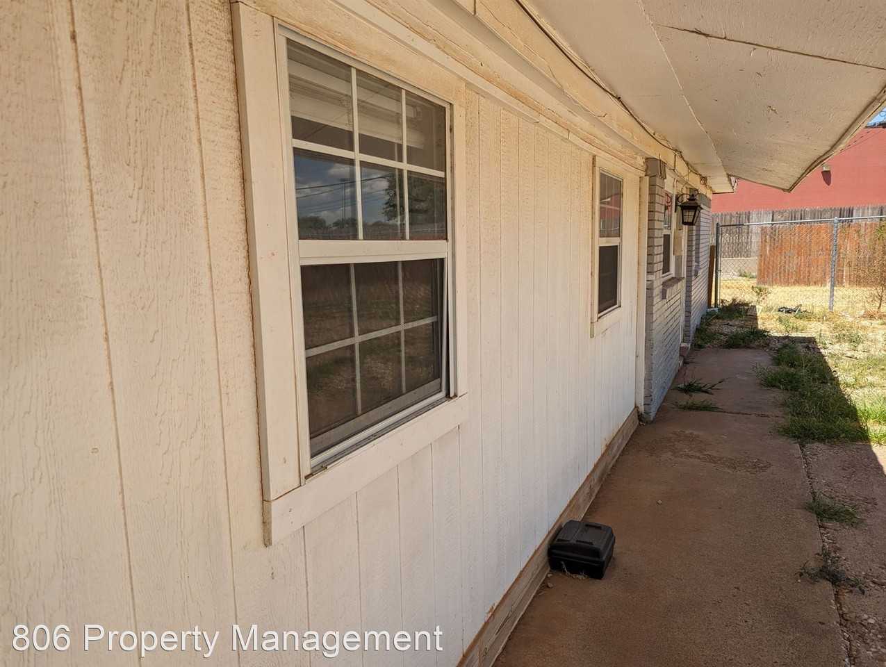 Remolded and Appliance Supplied Duplex! Apartments 2713 E 2nd St