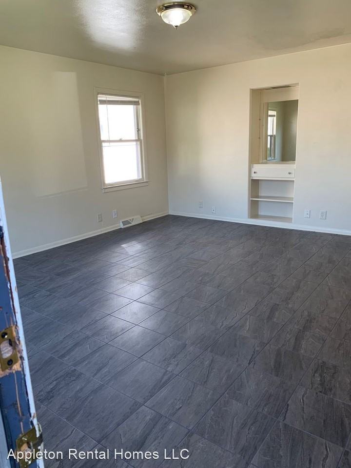 4258 N 61st St - Photo 2 of 10