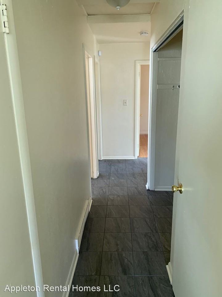 4258 N 61st St - Photo 3 of 10