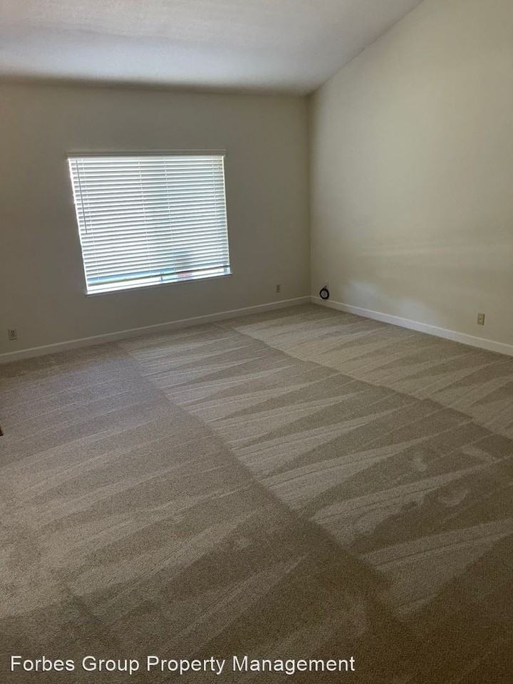 48 Bernal Way - Photo 3 of 12