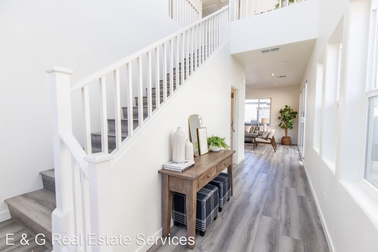 3709 E Flower St - Photo 2 of 18