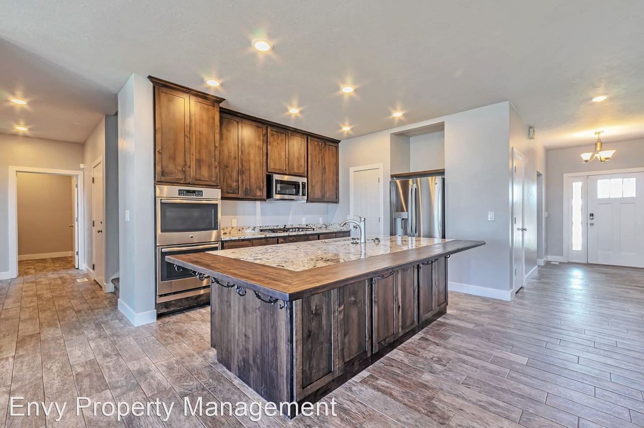 5114 W 1500 N - Photo 3 of 25