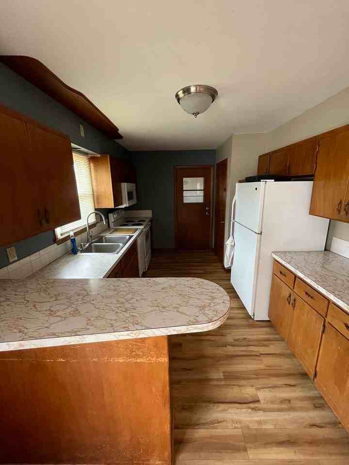 2415 N 15th Pl - Photo 3 of 8