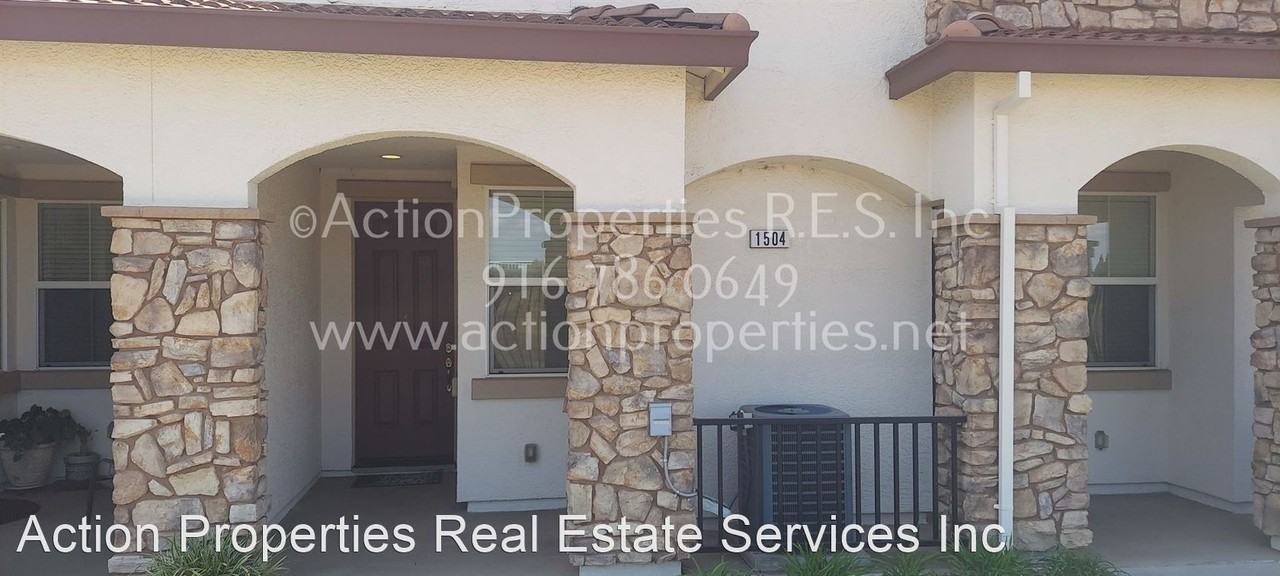 1504 Hudson Cir - Photo 3 of 26