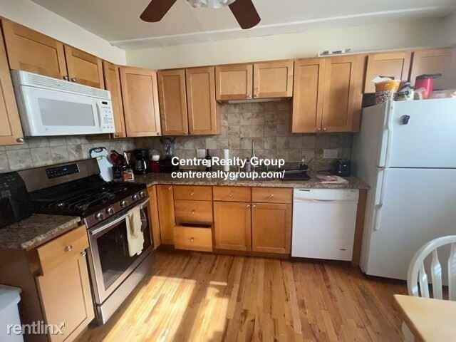 110 Old Harbor St - Photo 3 of 10