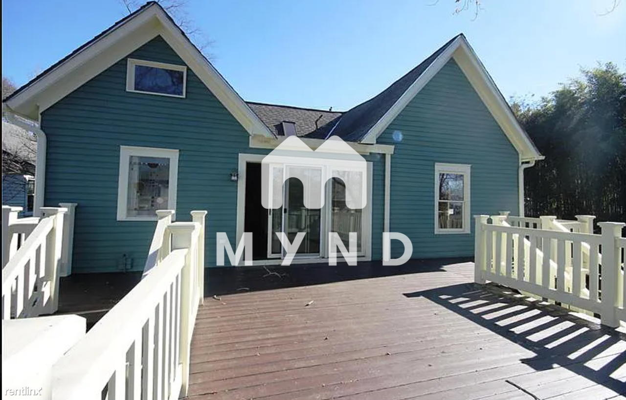 167 Savannah St Se - Photo 2 of 3