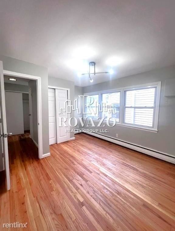 41 Smith St - Photo 3 of 3