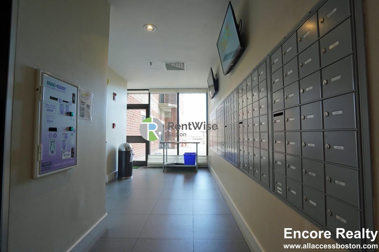 15 N Beacon St #803 - Photo 4 of 9