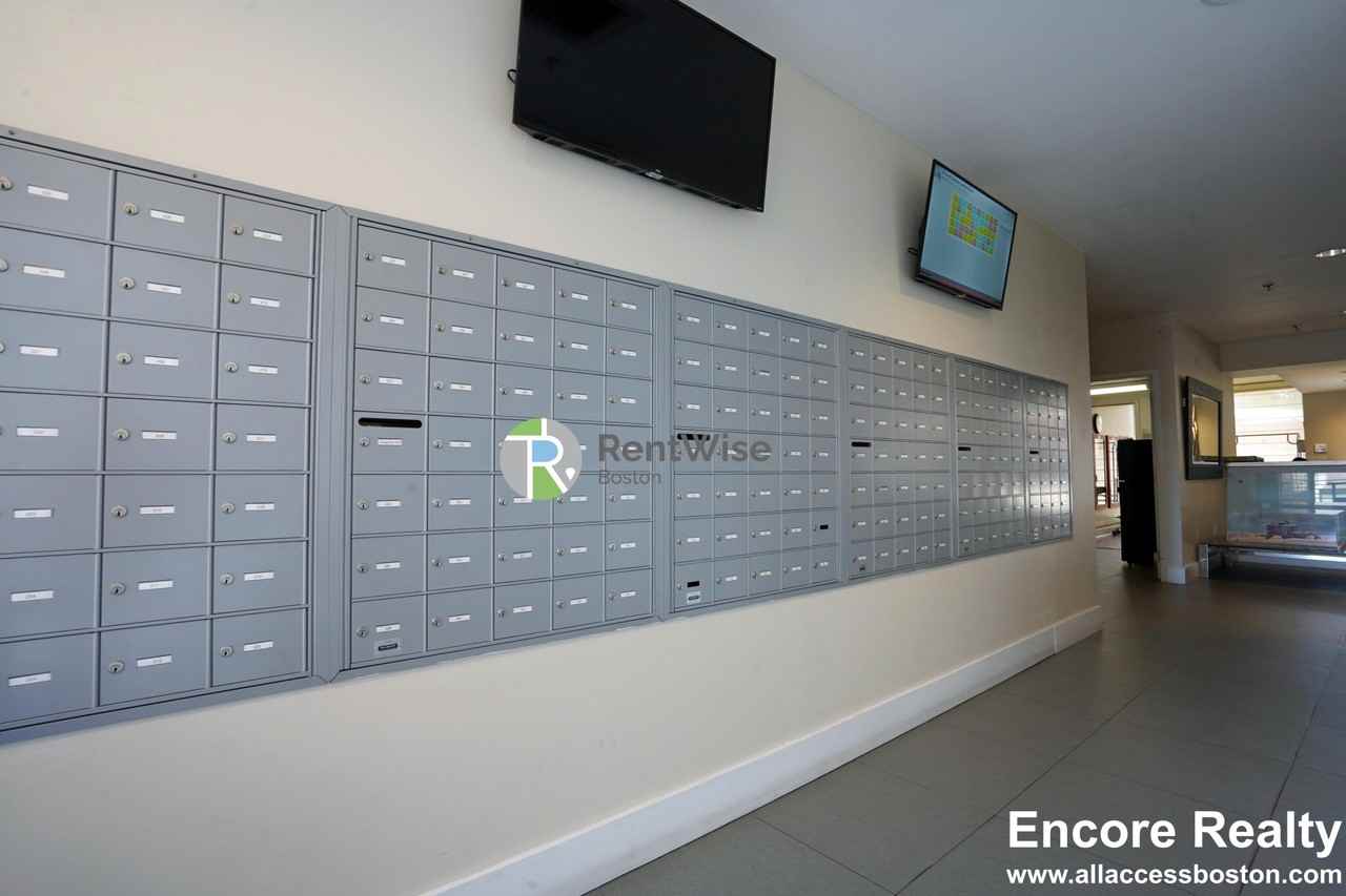 15 N Beacon St #803 - Photo 5 of 9