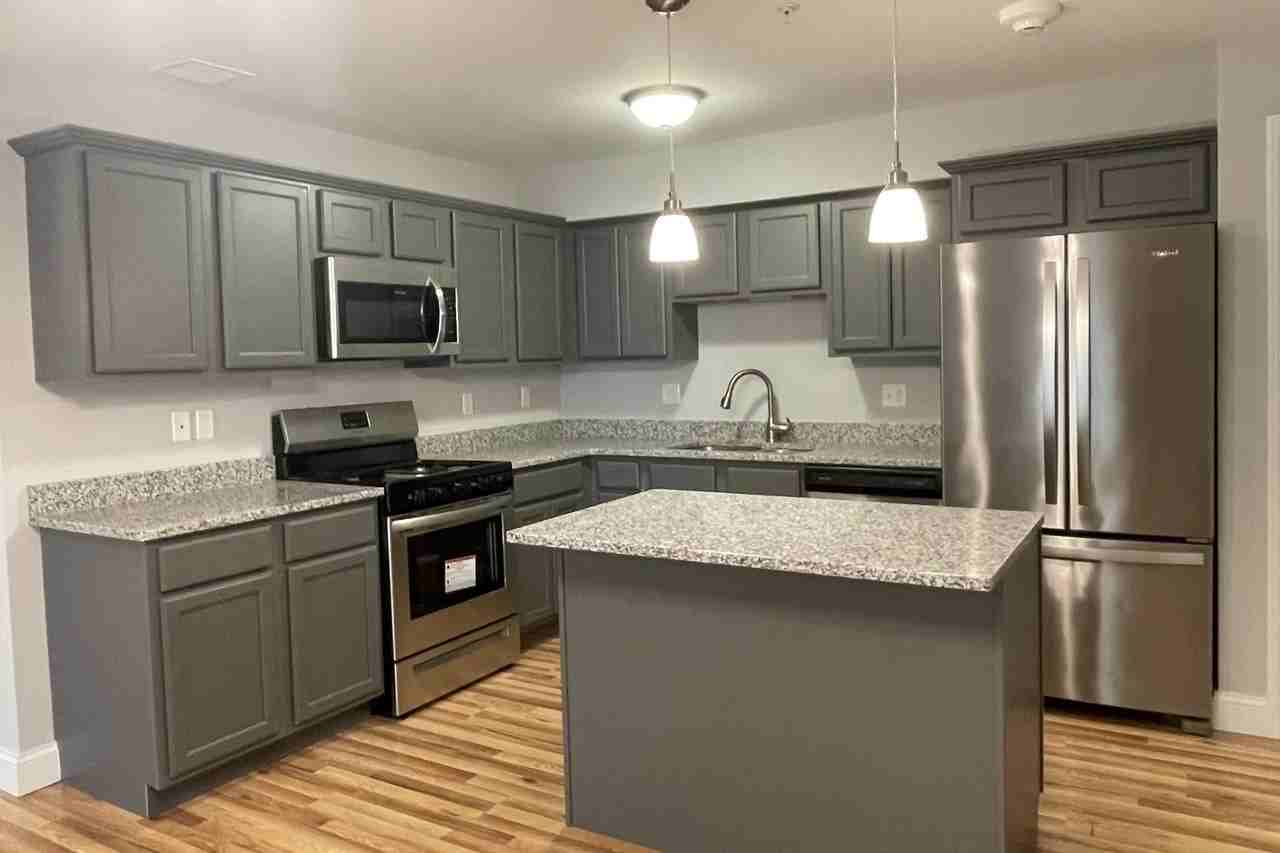 13 Gray Coach Ln - Photo 3 of 9