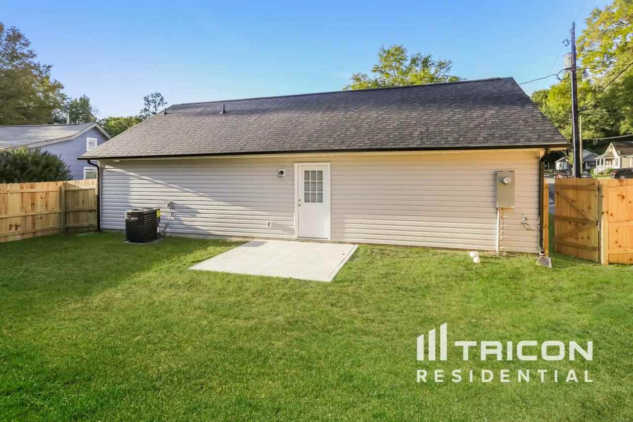 601 Reid St - Photo 3 of 35