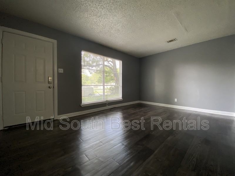 6400 Pecan Ave - Photo 2 of 6