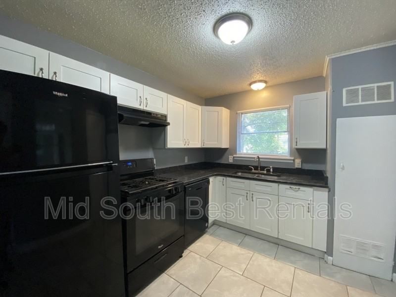 6400 Pecan Ave - Photo 3 of 6