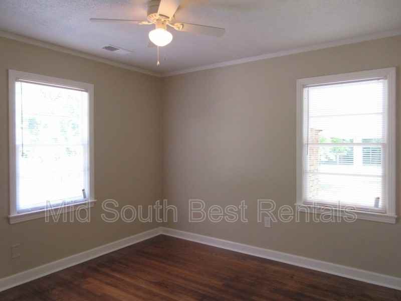 3150 Ridgecrest St - Photo 4 of 8