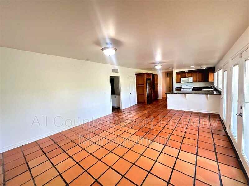 77452 Miles Ave - Photo 2 of 16