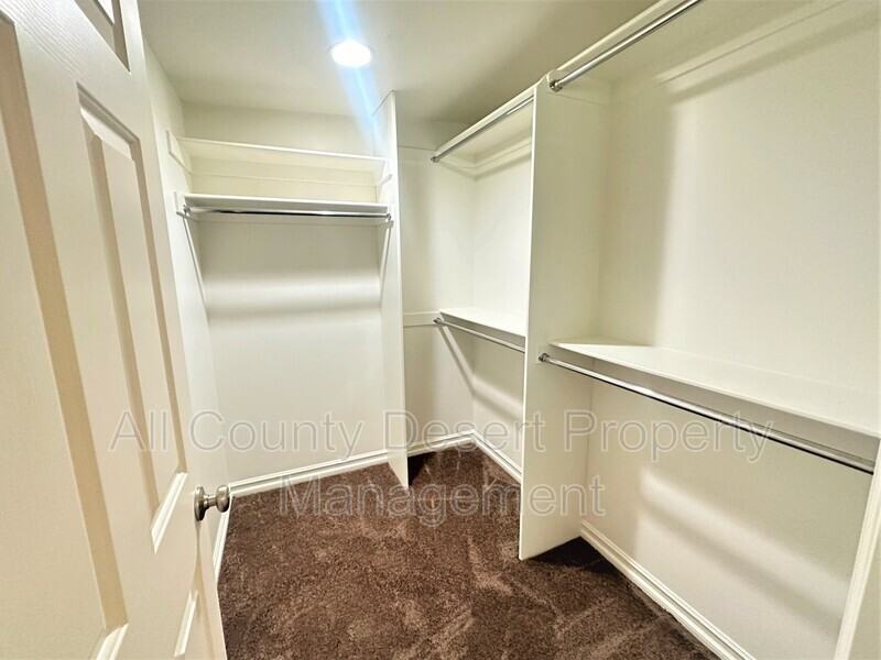 77452 Miles Ave - Photo 6 of 16