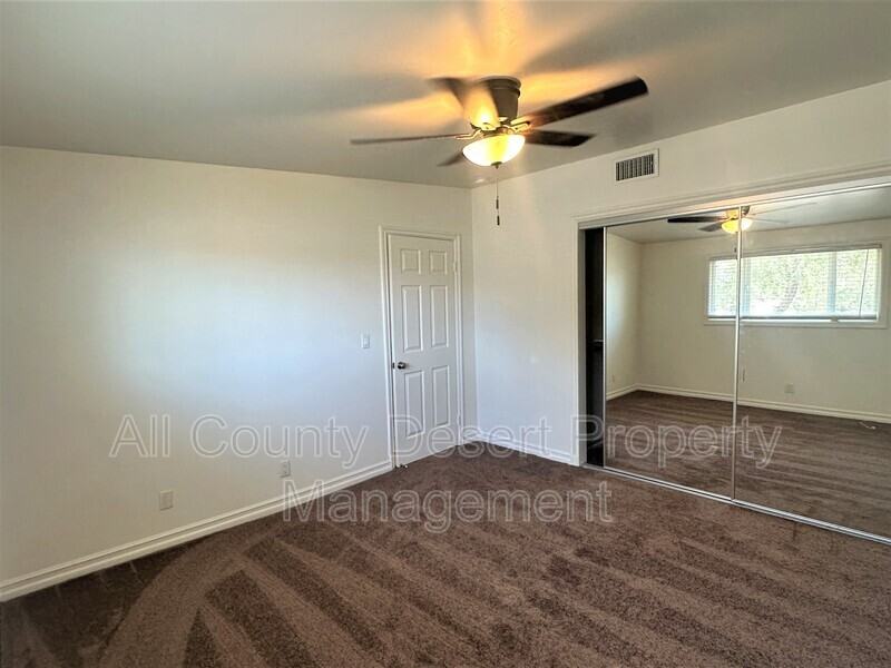 77452 Miles Ave - Photo 7 of 16