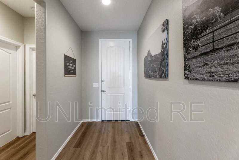 1380 Warbler Way - Photo 4 of 36