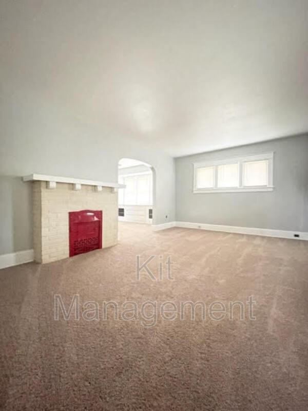 933 Eleanor Ave - Photo 2 of 11