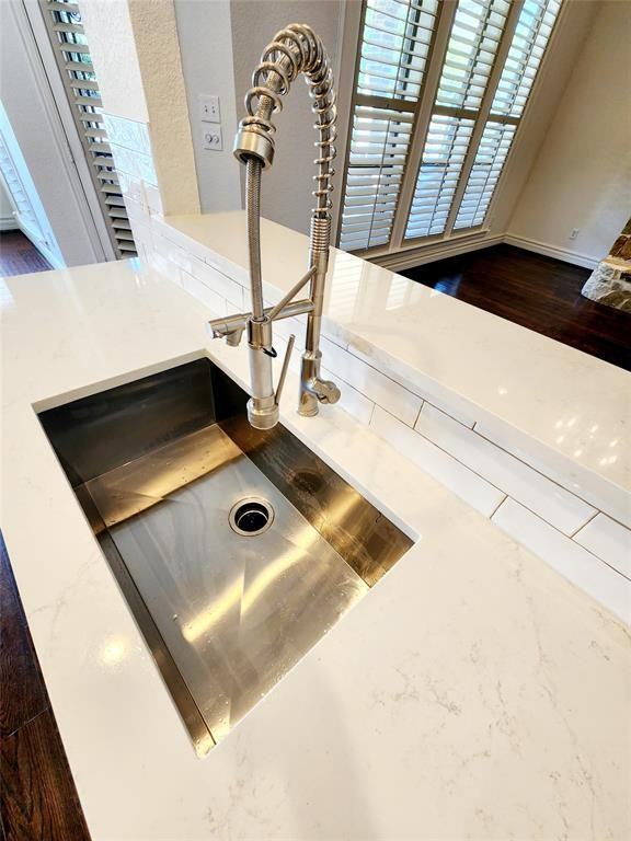 4440 Fairway View Dr - Photo 3 of 31