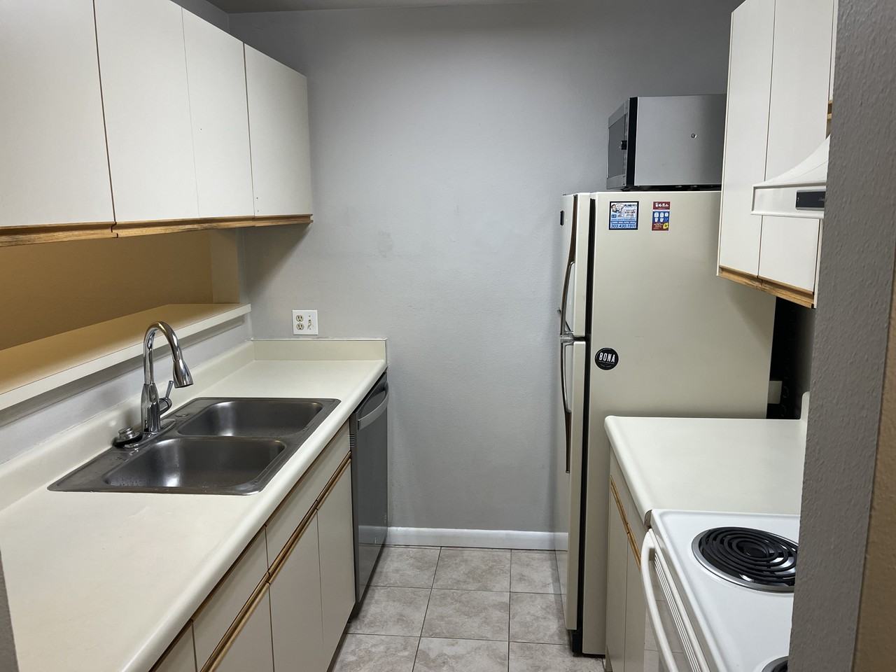 3025 Broadway St #35 - Photo 7 of 12