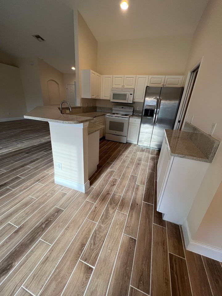 1817 Tomaso Ave - Photo 6 of 18