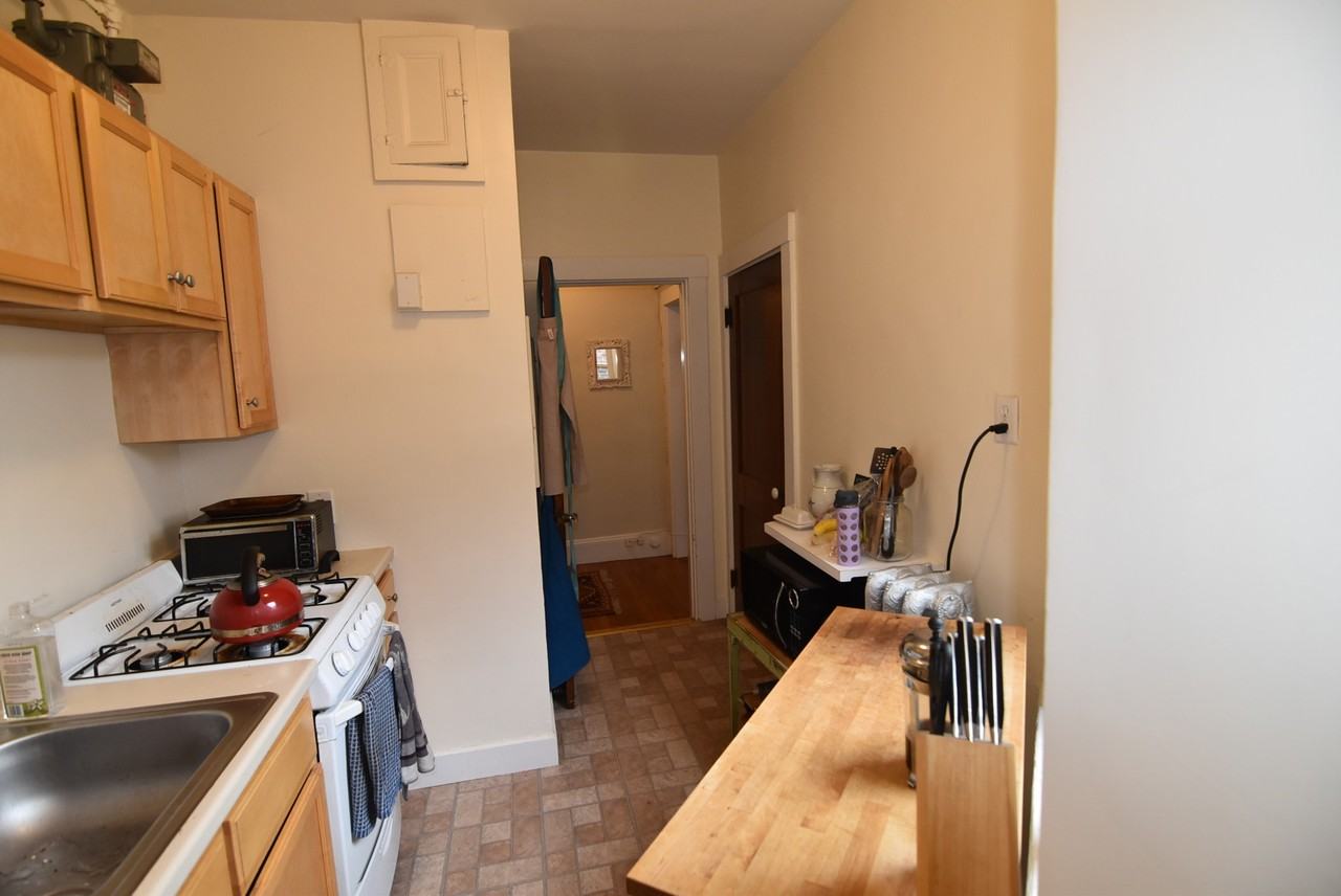 1376 Commonwealth Ave #21 - Photo 3 of 13