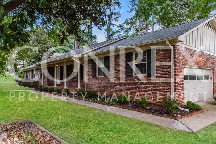 12001 Camelot Dr Se - Photo 2 of 15