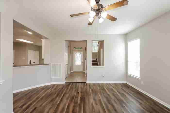 3803 Oakwilde Cir - Photo 3 of 15