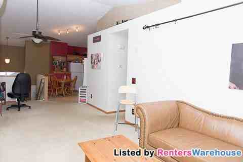 908 12th Pl - Photo 3 of 15