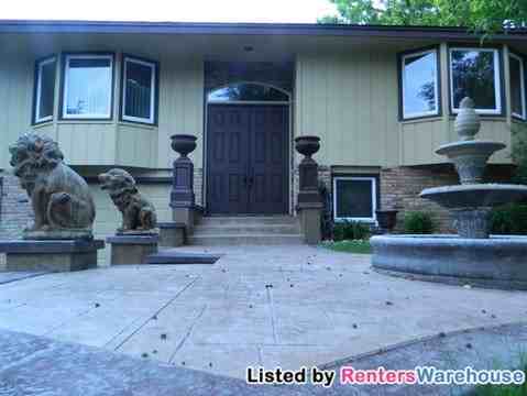 1289 Vildmark Dr - Photo 2 of 15