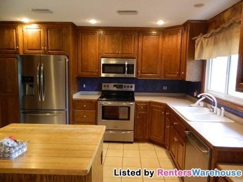 1289 Vildmark Dr - Photo 3 of 15
