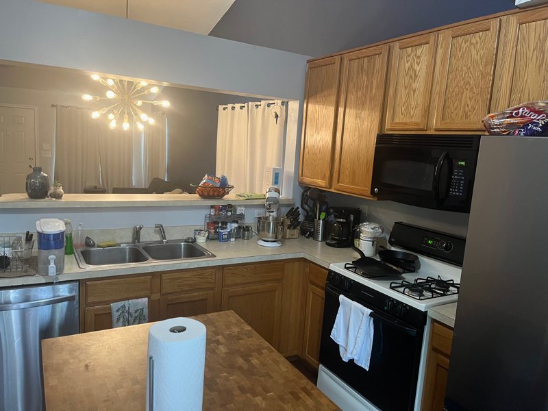 100 W Aldridge Ln - Photo 2 of 5