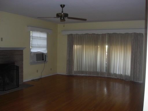 4423 Pepperwood Ave #4423 - Photo 3 of 9