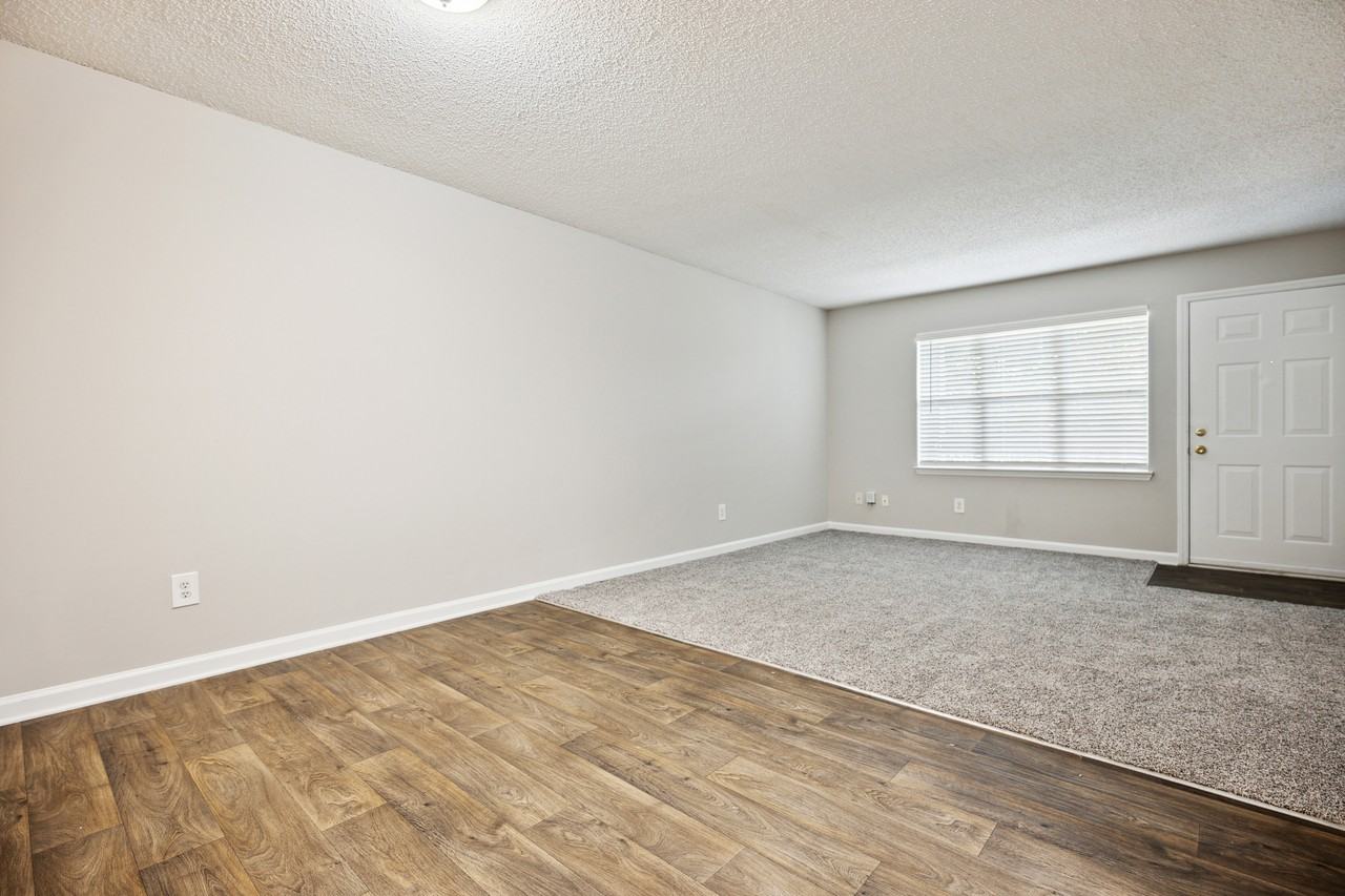 Laurens Way - Photo 6 of 28