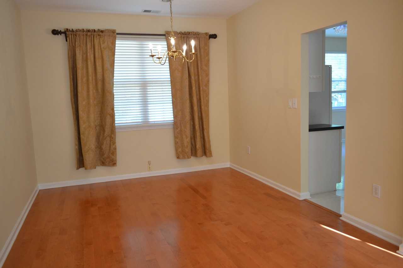 208 Woodcliff Blvd - Photo 3 of 29