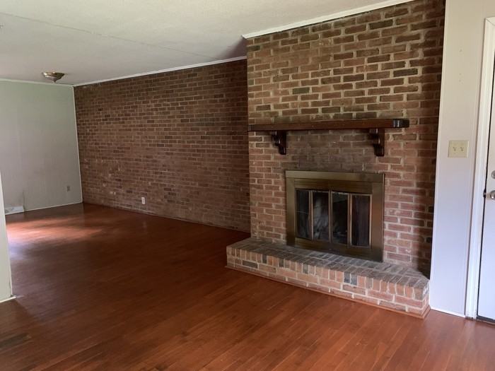 7602 Swans Run Rd - Photo 3 of 10