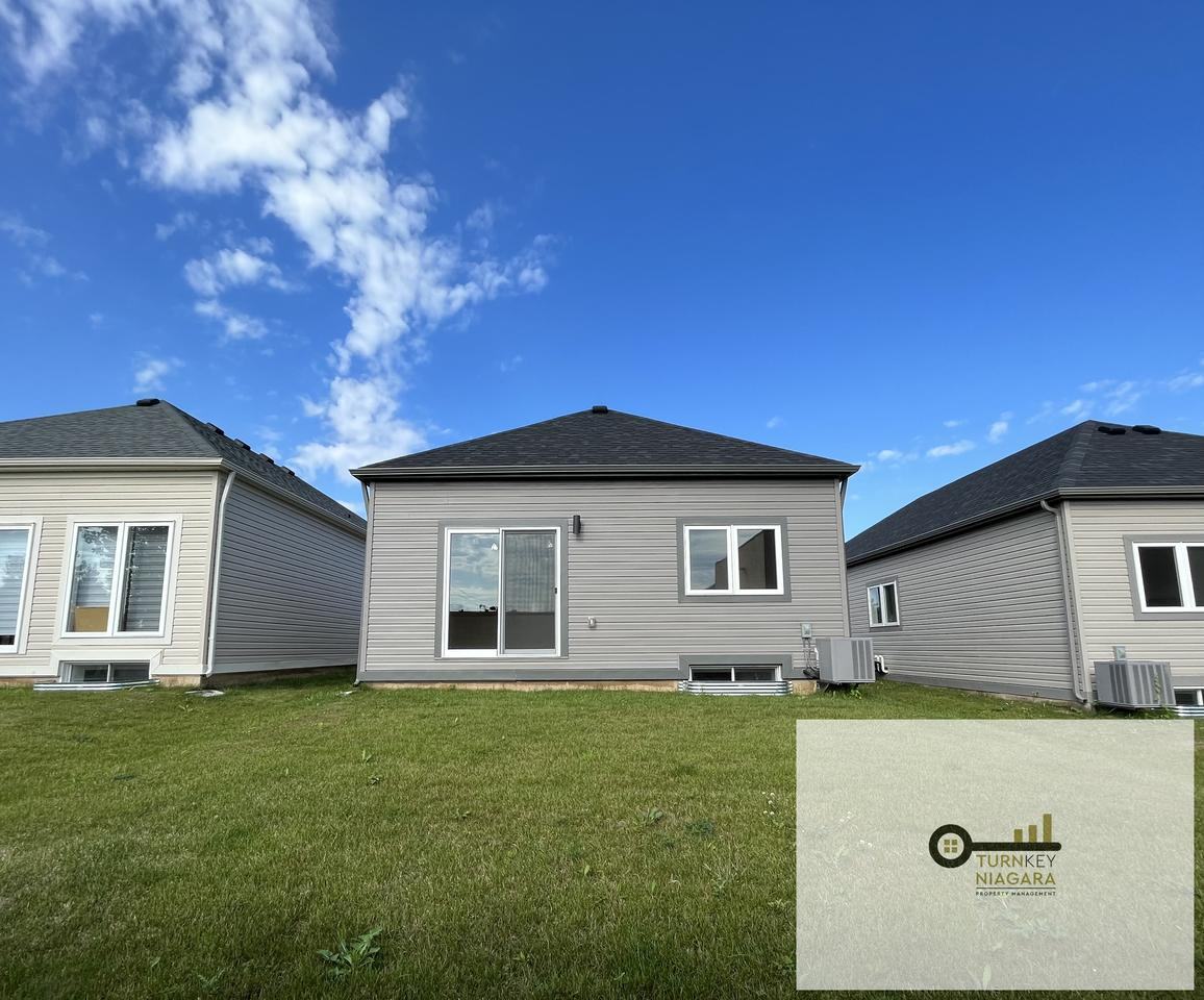 96 Parkside Drive - Photo 2 of 20