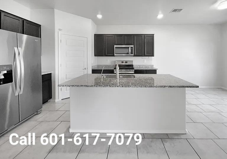 6828 South Iberia Avenue - Photo 3 of 8