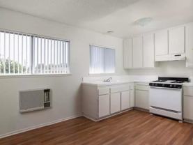 2122 Chestnut St - Photo 1 of 1