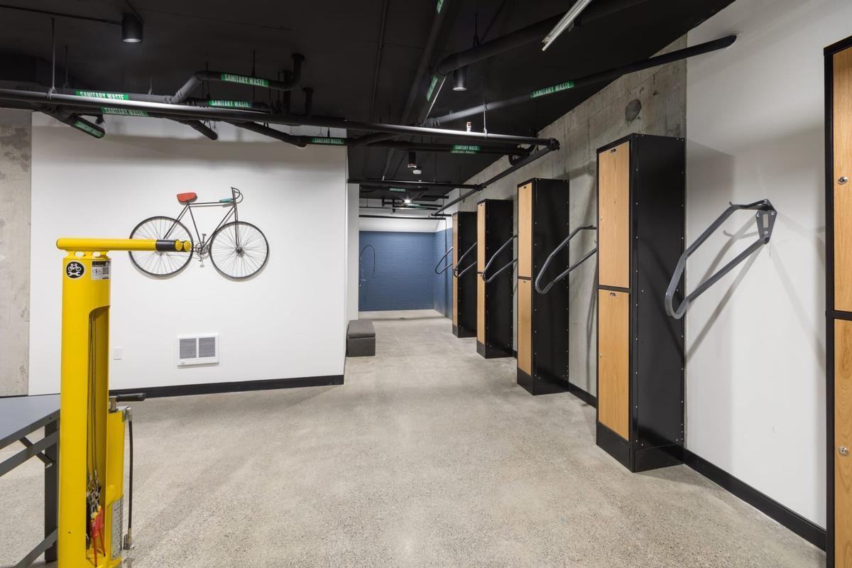 15808 Bear Creek Parkway - Photo 5 of 26